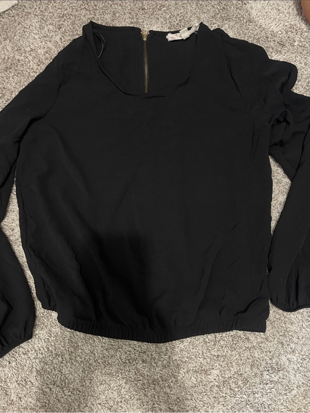 Hippie Rose Black Long-Sleeve Blouse with Zip Back